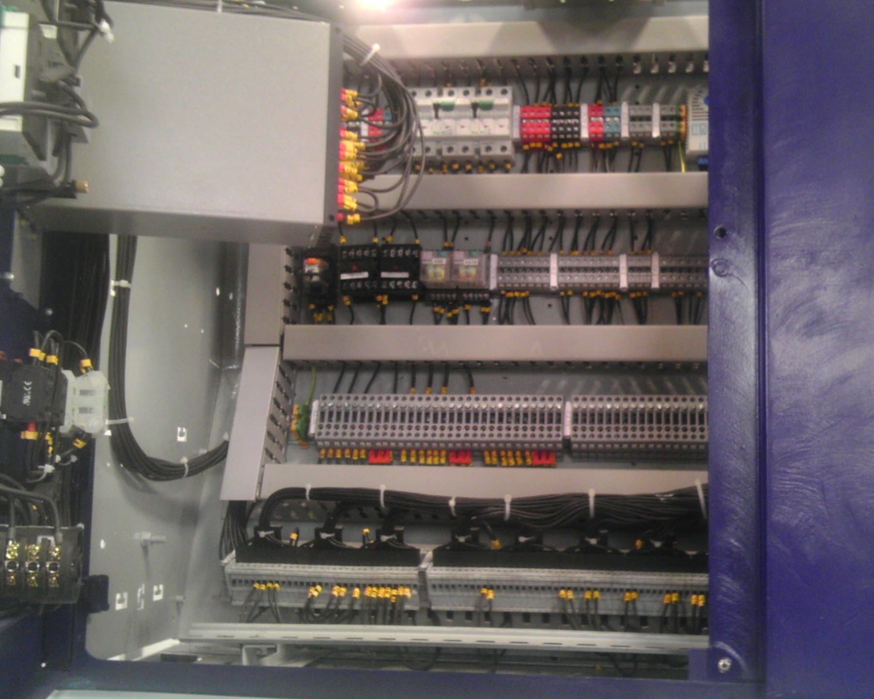 Contract 21/2012 - Image 7